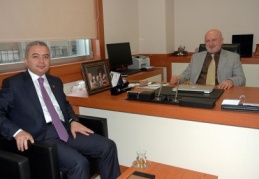Mustafa Bayram’ı ziyaret ettiler