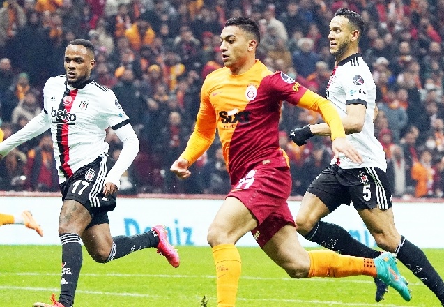 Mustafa Muhammed ve Ömer Bayram, Gaziantep FK maçında cezalı