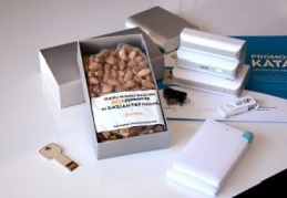 Müşterilere promosyon olarak fıstık yolluyor
