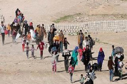 Musul&#039;da son iki gün içerisinde 3 binden fazla sivil evlerini terk etti