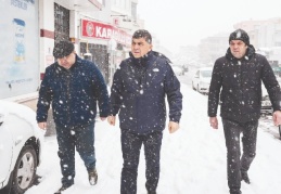 Mutlaka çıkılması gerekiyorsa kış lastiği kullanılmalı