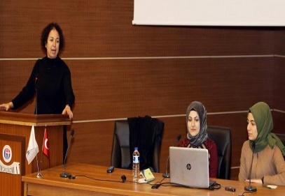 “Mutlaka yurt dışına gidip bir tecrübe edinin“ 