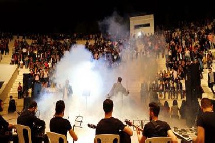Müzik Topluluğu yeni öğrencileri konserle karşıladı