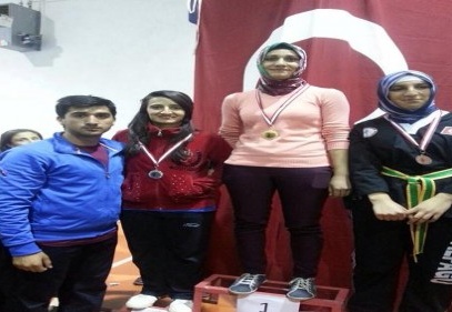 MYO öğrencileri, 12 madalya kazandı