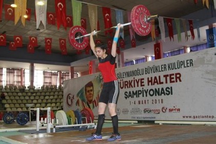 Naim Süleymanoğlu Kulüpler Türkiye Halter Şampiyonası Şampiyonanın 2. gününe kadınlar damga vurdu