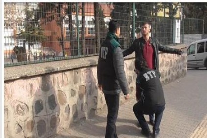 Narkotik ekipleri okul önlerinde uyuşturucu denetimi yaptı