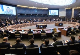 NATO, Ukrayna'ya daha fazla destek konusunda anlaştı