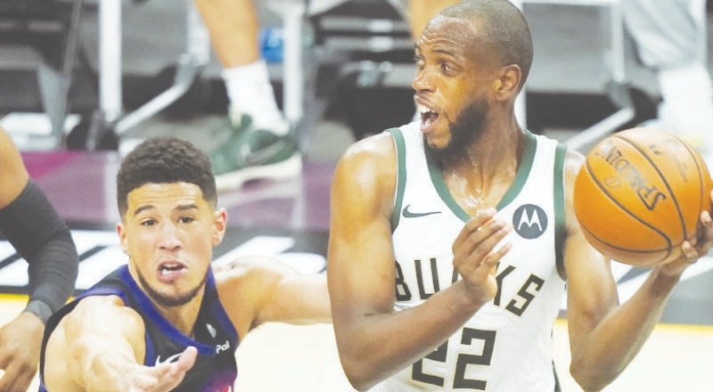 NBA finalinde Phoneix Suns seride 2-0 öne geçti