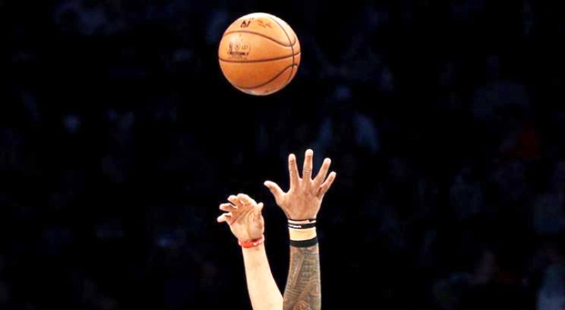 NBA lideri Warriors, Nets'i mağlup etti