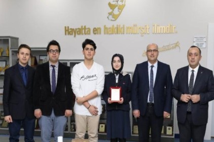 15.&#039;nci Nasa Buluş Şenliğinden &#8216;En Hafif Tasarım&#8217; ödülü aldılar