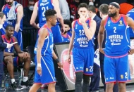 Nefes kesen seri bitti: Anadolu Efes finalde