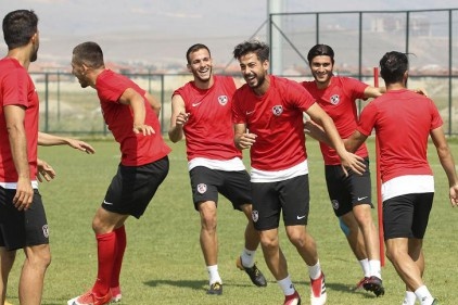 Neşeli antrenman