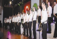 Neyi, 40 ney bir nefes grubu ile sevdiriyor