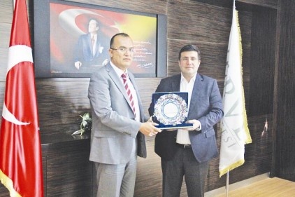 Nigerian Nile Üniversitesi&#8217;nden Zirve&#8217;ye iş birliği teklifi