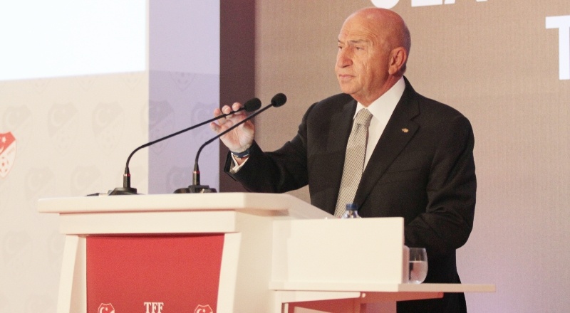 Nihat Özdemir: "Yaşadığımız olağanüstü şartlara rağmen iyi bir sezon geçirdiğimizi düşünüyorum"