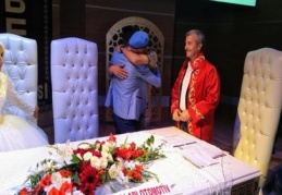 Nikah masasında damada asker kardeş sürprizi 