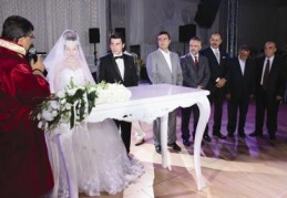 Nikahlarını Fadıloğlu kıydı