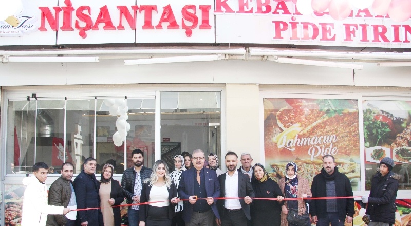 Nişantaşı Kebap ve Lahmacun Salonu görkemli bir törenle açıldı