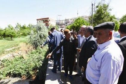 Nizip Çayı&#8217;nın temizlenmesine başlandı