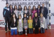 Nizip Çim Hokeyi'nde Türkiye şampiyonu oldu