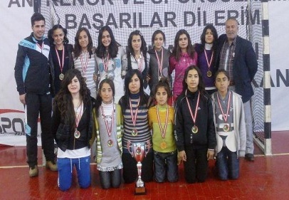 Nizip Çim Hokeyi'nde Türkiye şampiyonu oldu