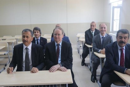 Nizip Mülteci Kampı'nda eğitim hayatı başlıyor 