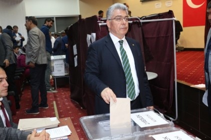 Nizip Ticaret Odası&#8217;nda 525 üye oy kullandı