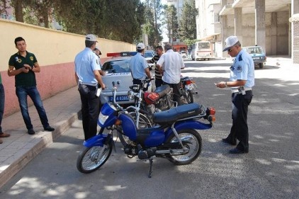 Nizip&#039;te motosiklet denetimleri sürüyor 