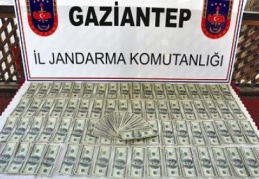 Nizip’te piyasaya sahte para sürülmek istendi