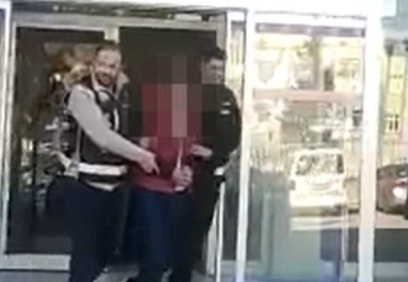 Nizip'te yıkılan bina soruşturmasında 2 şüpheli tutuklandı