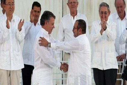 Nobel Barış Ödülü&#039;nü FARC&#039;la anlaşma imzalayan Kolombiya Devlet Başkanı aldı