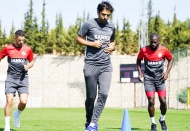 Nouha Dicko ve Kevin Mirallas, özel program eşliğinde çalışmalara başladı