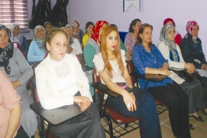 Nurdağı ilçesinde anne sütü konulu seminer yapıldı
