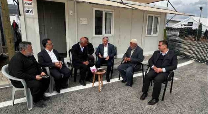 Nurdağı ve köylerdeki depremzedeleri ziyaret etti