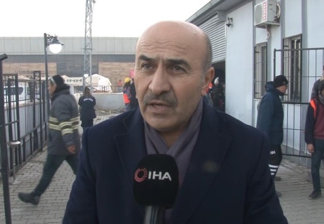 “Nurdağı’nda 2 binin üzerinde arama kurtarma ekibi müdahale ediyor”