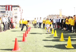 Nurdağı’nda 22 eğitsel oyun, yüz boyama ve palyaço gösterisi yapıldı