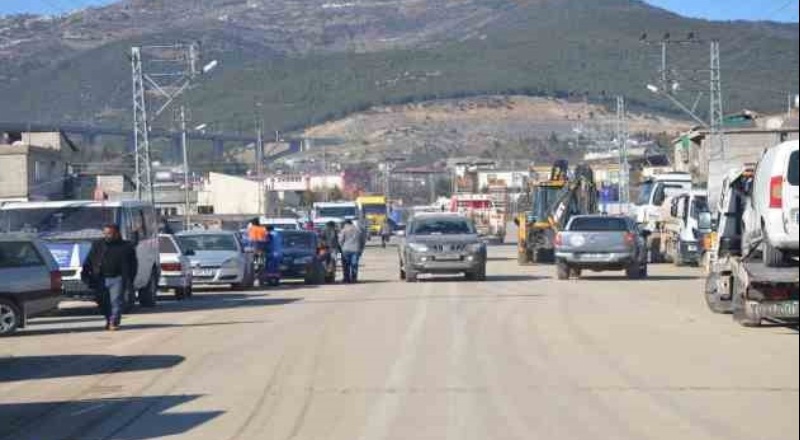 Nurdağı'nda yaralar sarılıyor, konteyner kentler kuruluyor
