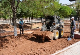 Nuri Maviş parkı yenileniyor 