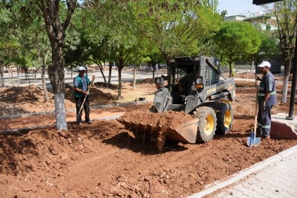 Nuri Maviş parkı yenileniyor 