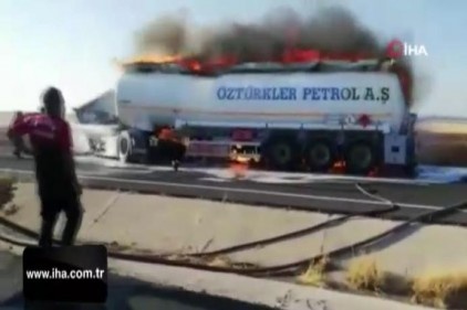 Nusaybin'de yakıt yüklü tankerde yangın