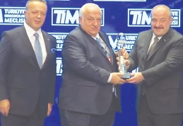 Oba Makarna'ya Türkiye ihracat sektör şampiyonluğu ödülü