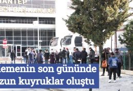 Ödemenin son gününde uzun kuyruklar oluştu