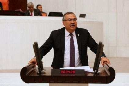'Ödenek Yok' diye öğrenci bursları yatırılmadı