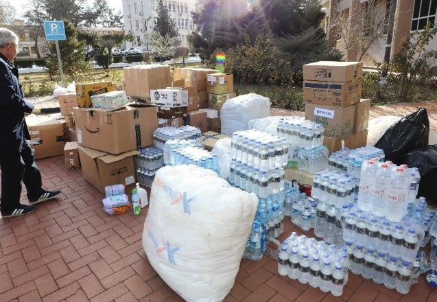 ODTÜ’lüler, depremzedelere yardım gönderdi