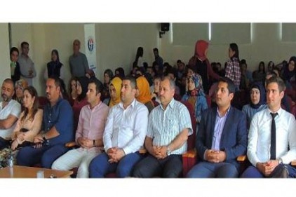 Öfkelenmenize neden olan davranışları bulun ve onları çözmeye çalışın