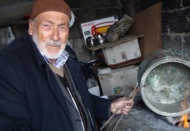 Oğlunun acısını unutmak için kendini işine verdi