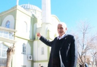 Oğlunun anısına cami yaptırdı