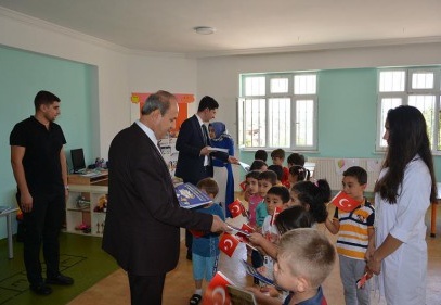 Öğrenci ve öğretmenlerin yeni eğitim yılını kutladı