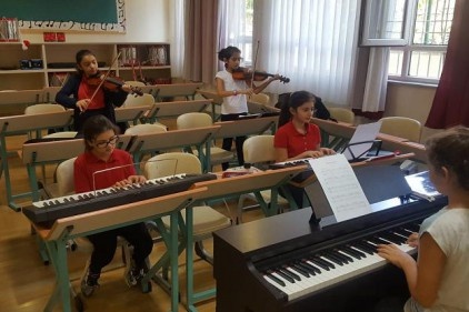 Öğrencide, kendine güven ve sorumluluk duygusu gelişiyor