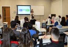 Öğrenciler, bölümler ve eğitim olanakları hakkında bilgi aldı